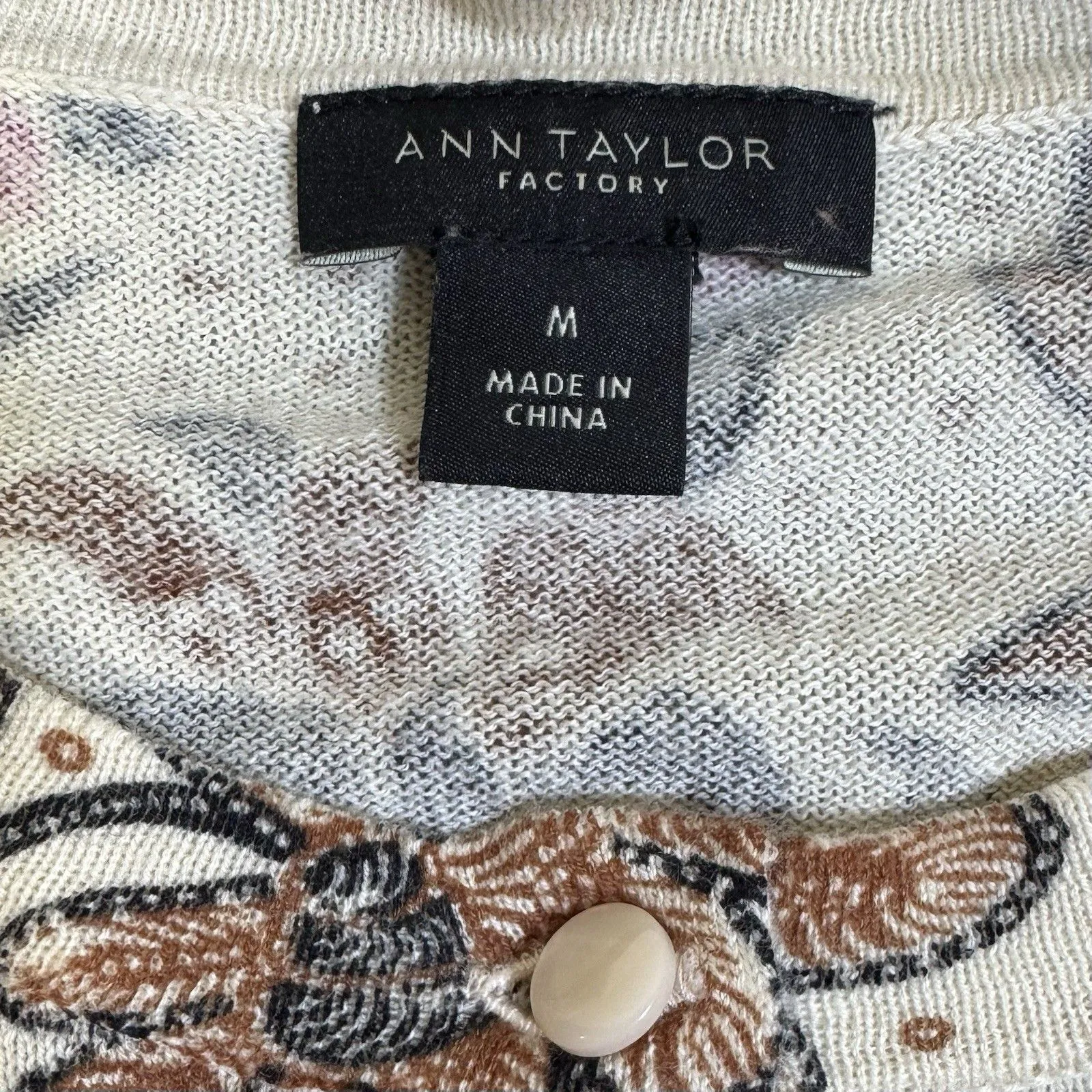 Ann Taylor Cardigan Sweater Size M Pink Brown Floral Romantic Cottage Fairy Y2K - Image 4