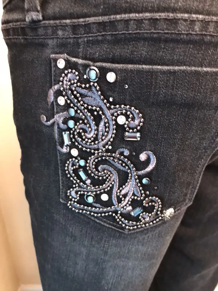 Whit House Black Market Jeans - Image 5