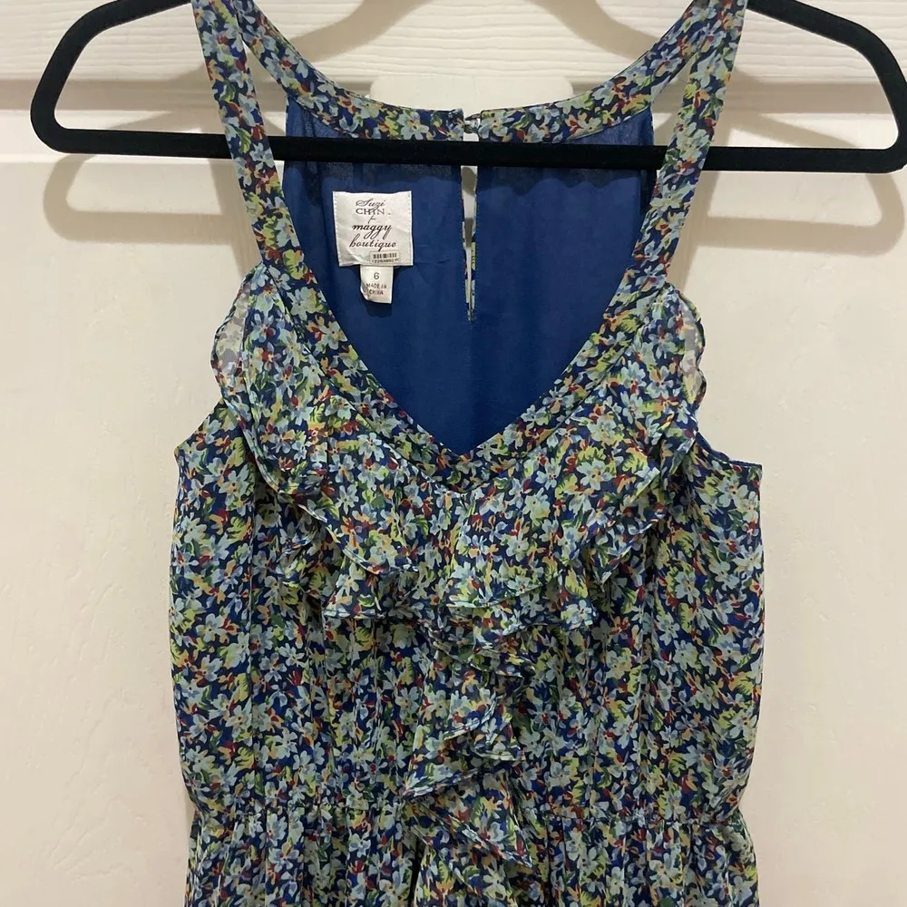 Suzi Chin for Maggy Boutique Blue Floral Sleeveless Ruffle Mini Dress - Image 3