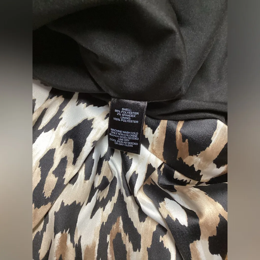 White House Black Market skirt. Leopard print. Size 10 - Image 6