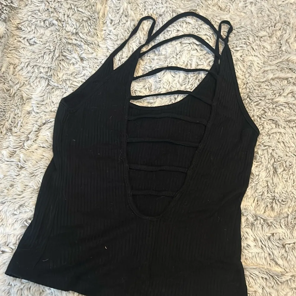 Emma & Sam LF Black Ribbed Open Back Tank Size XS - Image 4