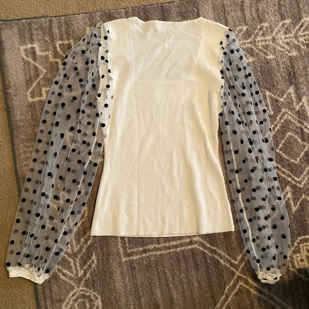 eesome Fitted Mesh Sleeve Top Black Size L - Image 4