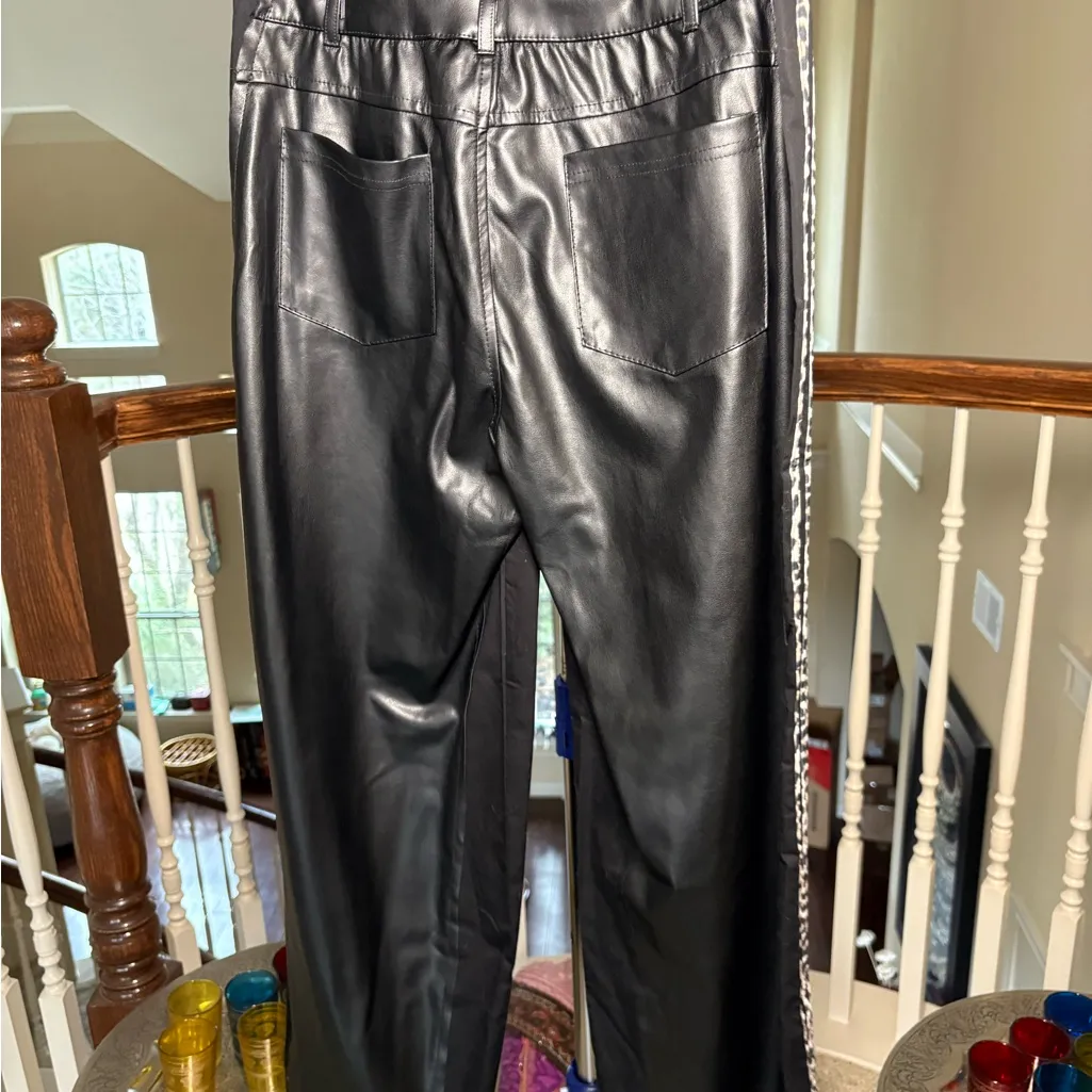 Trendy Black Leather Pants with Leopard Stripe Size L - Image 10
