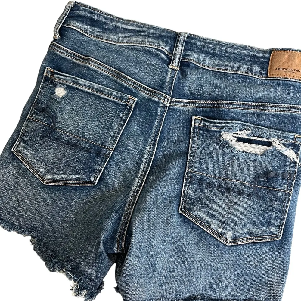 American Eagle Outfitters Next Level Stretch Distressed Hi Rise Shortie, Sz 8 - Image 7