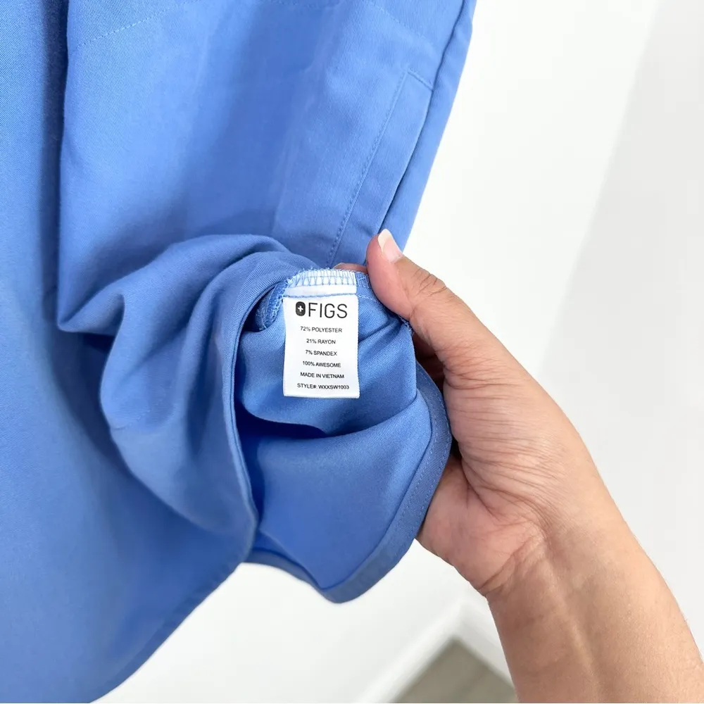 Rafaela Oversized Scrub Top Blue size Small - Image 5