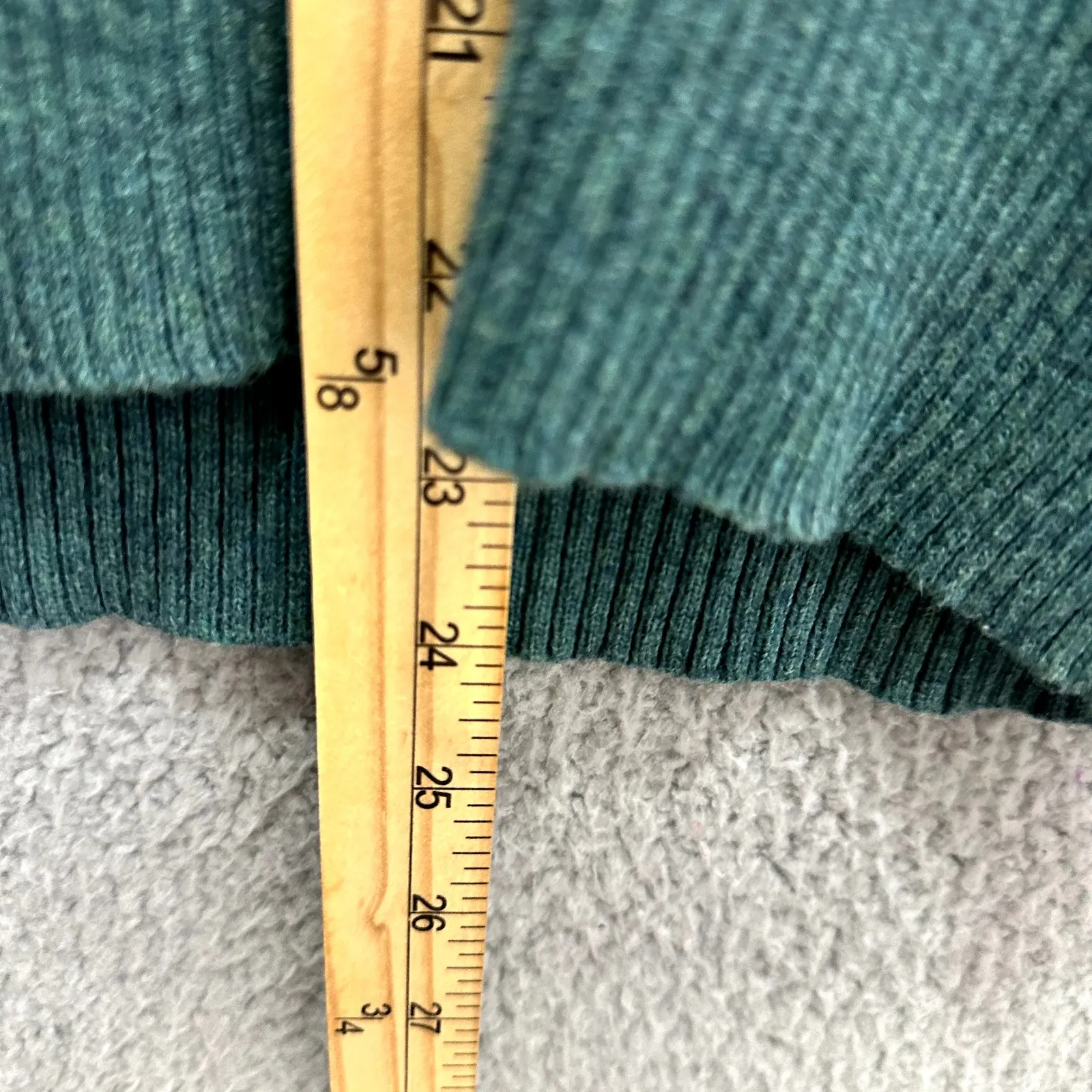 Eddie Bauer Sweater Women M Green Cable Knit Angora Cashmere Preppy Quiet Luxury - Image 3