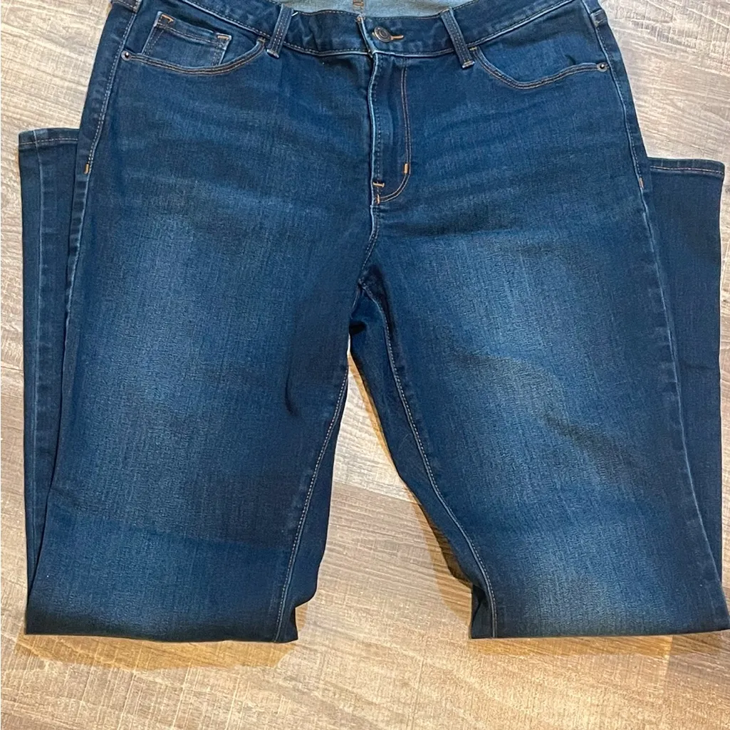 Old Navy Kicker Boot Cut Dark Denim Jeans Size 12 - Image 2