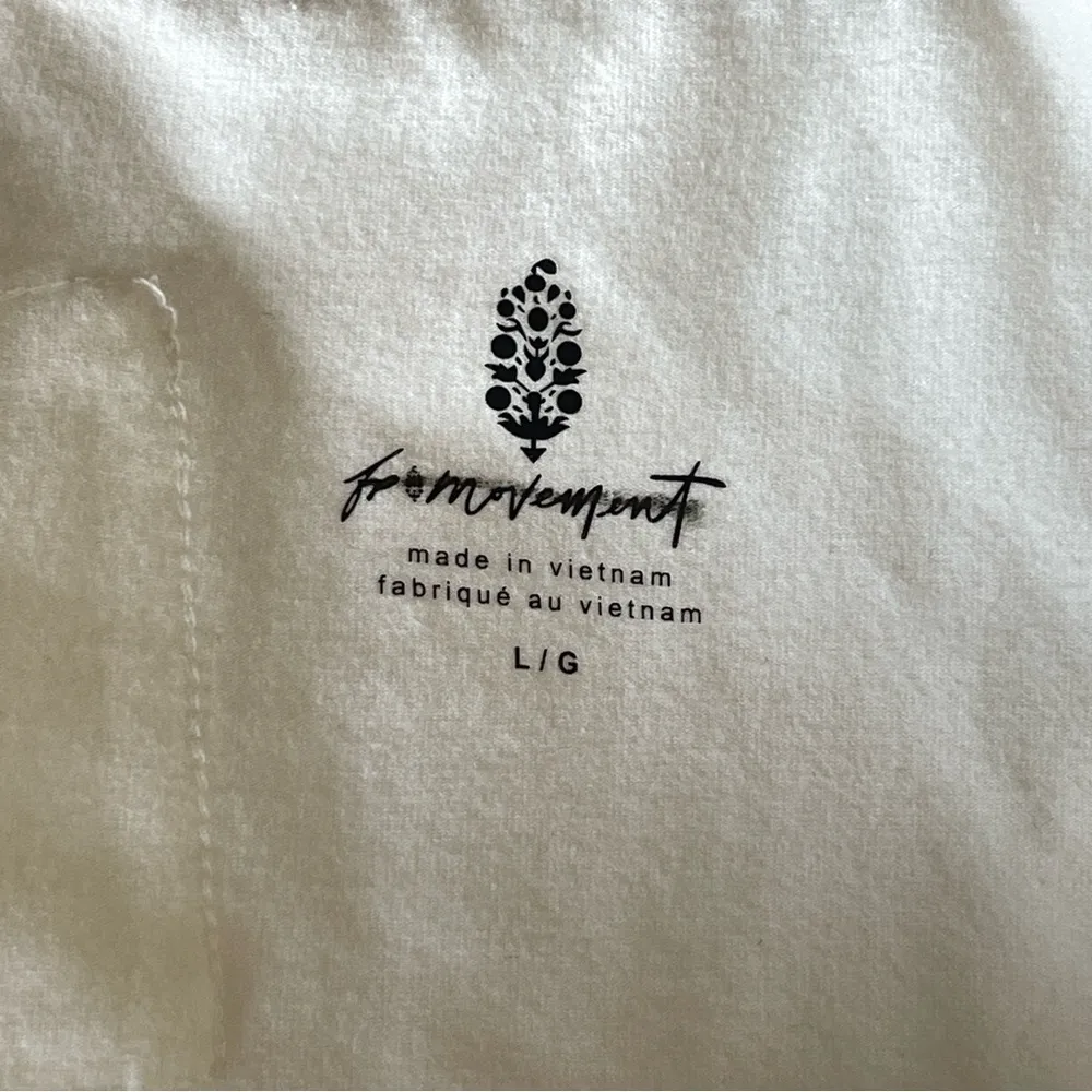 NWOT Free People FP Movement White New Flow Square Neck Henley Tank Top Size L - Image 6