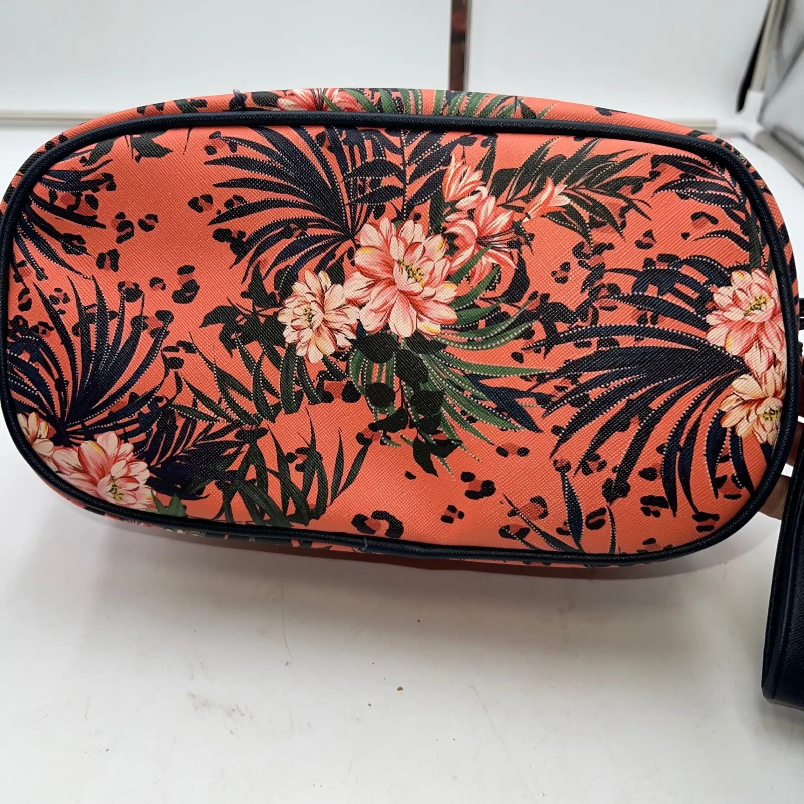 Nicole Miller New York Cosmetic Travel Bag Tropical Floral Print Makeup Pouch Orange - Image 4