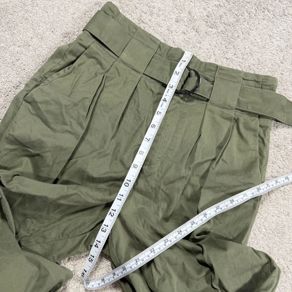 Banana Republic High Rise Tapered Leg Cropped Paperbag Pants Belted in Green 6S - Image 13
