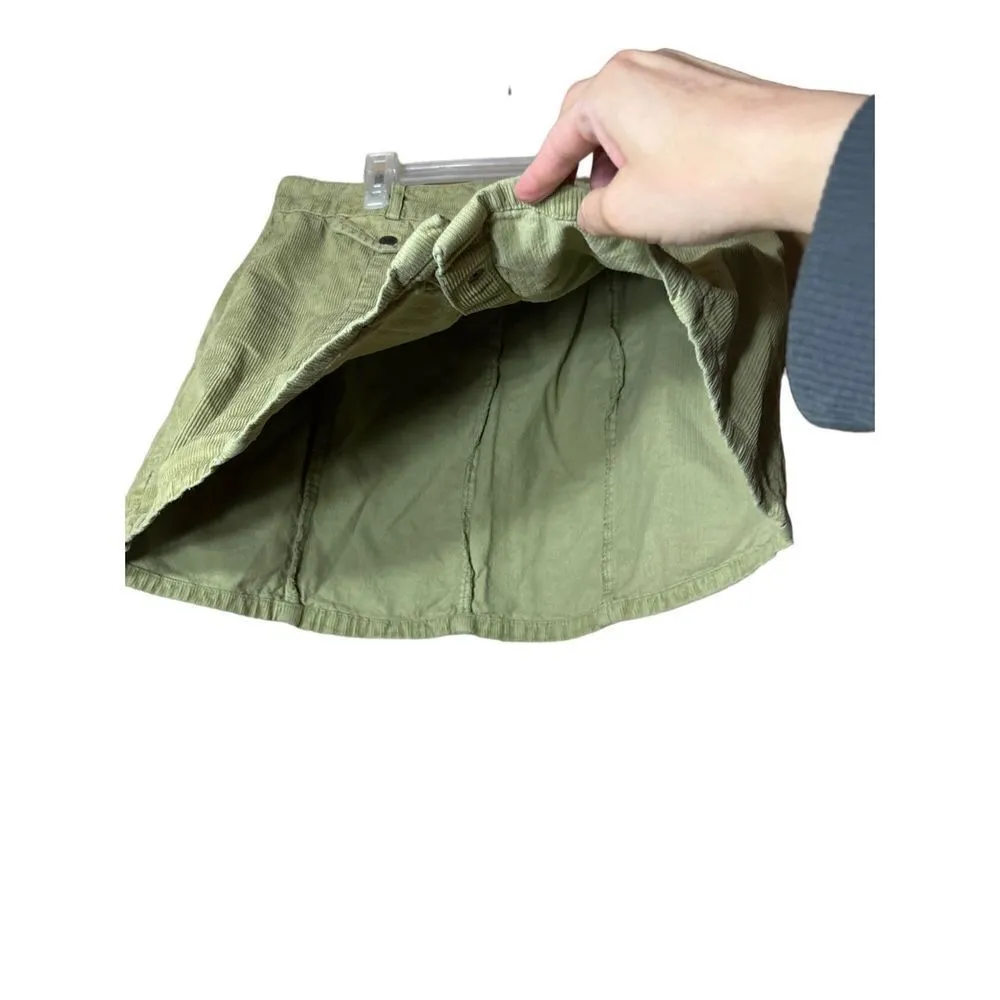 BDG Corduroy Mini Skirt Size Large‎ - Image 2