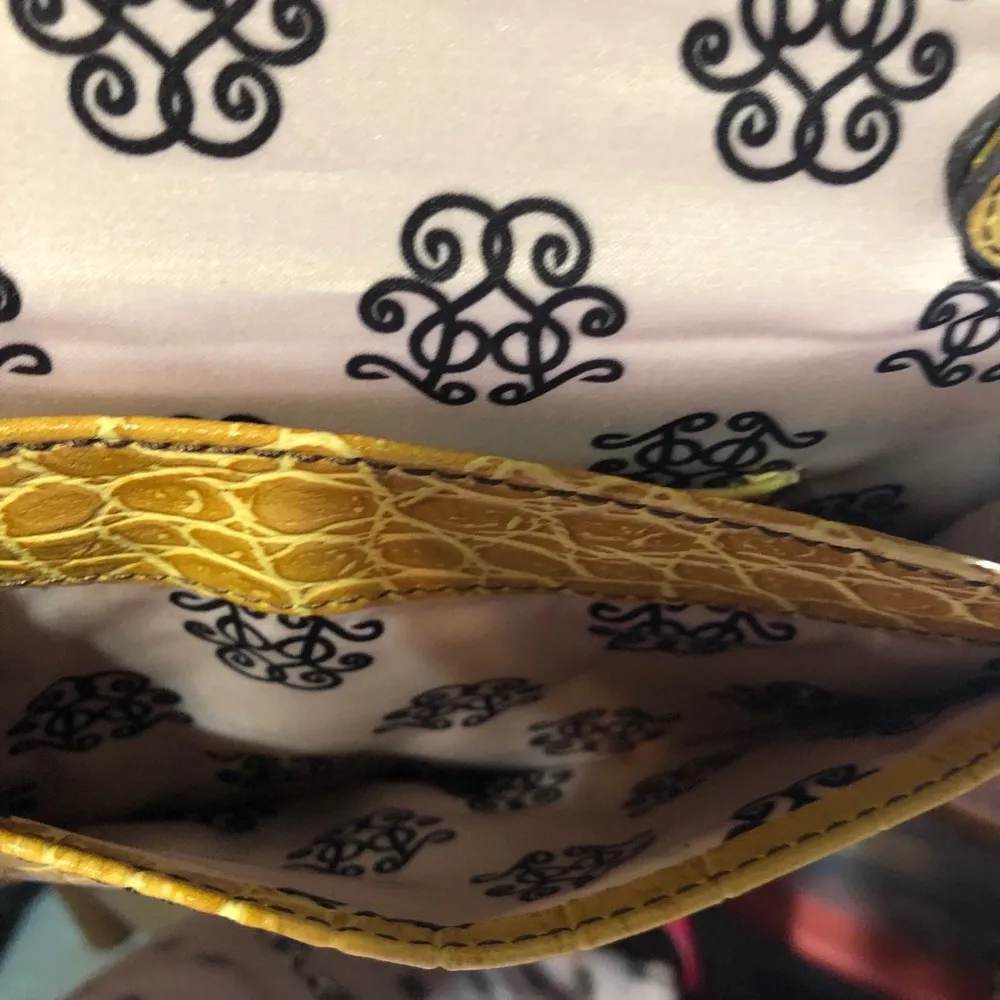 Jessica Simpson Yellow Marble Style Purse - Image 6