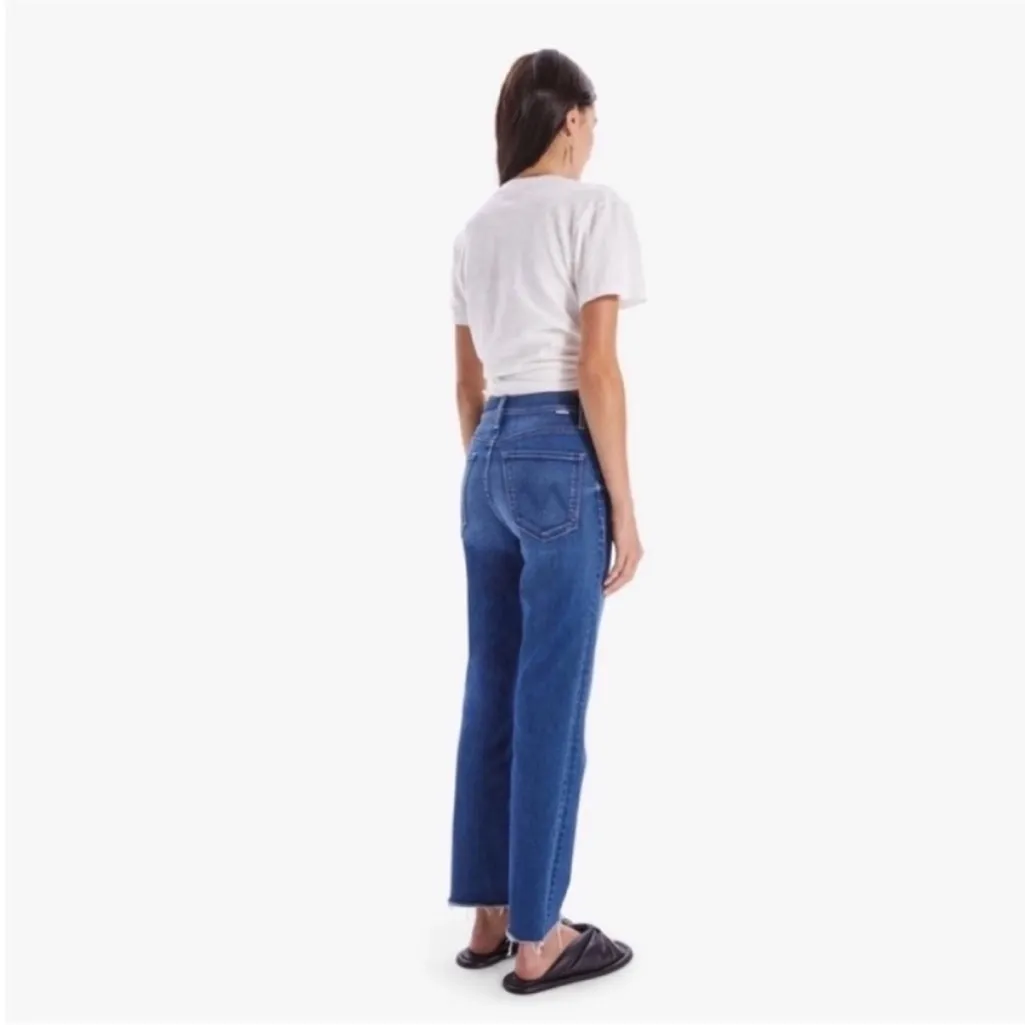 Mother Tomcat Ankle Fray Jeans in Let’s Just Be Friends - Image 2