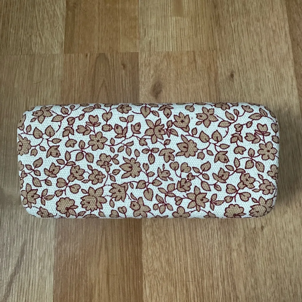 Madewell  • eyeglass/sunglass case - Image 4