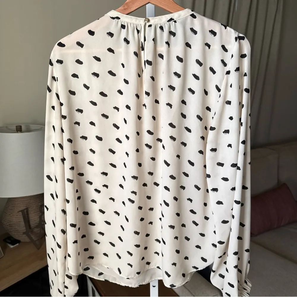 H&M Women's Cream & Black Long Sleeve Blouse Size M - Image 3