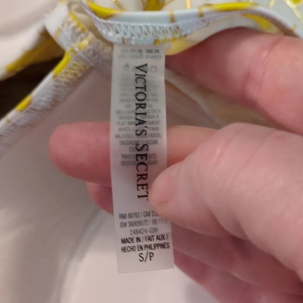 Victoria's Secret Gold/Yellow/White Chain link Tankini Halter Top Size Small - Image 5