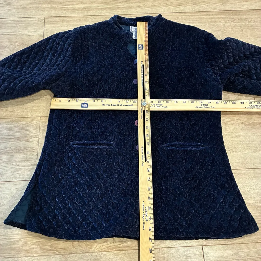 April Cornell Trading Women’s Quilted Velvet Jacquard Jacket Blue Size M Size M - Image 4