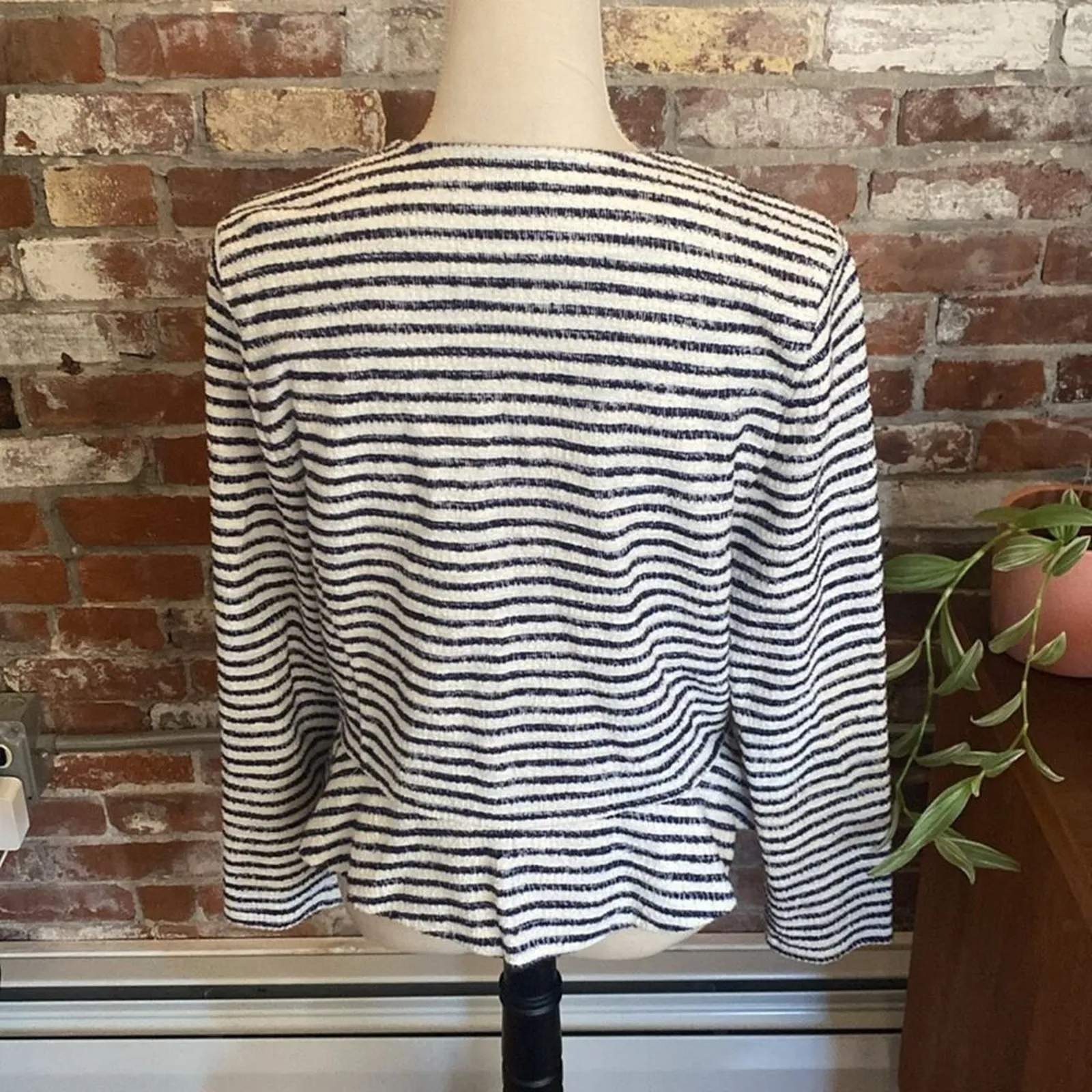 Loft White and Navy Blue Peplum Blazer Size M Size M - Image 5