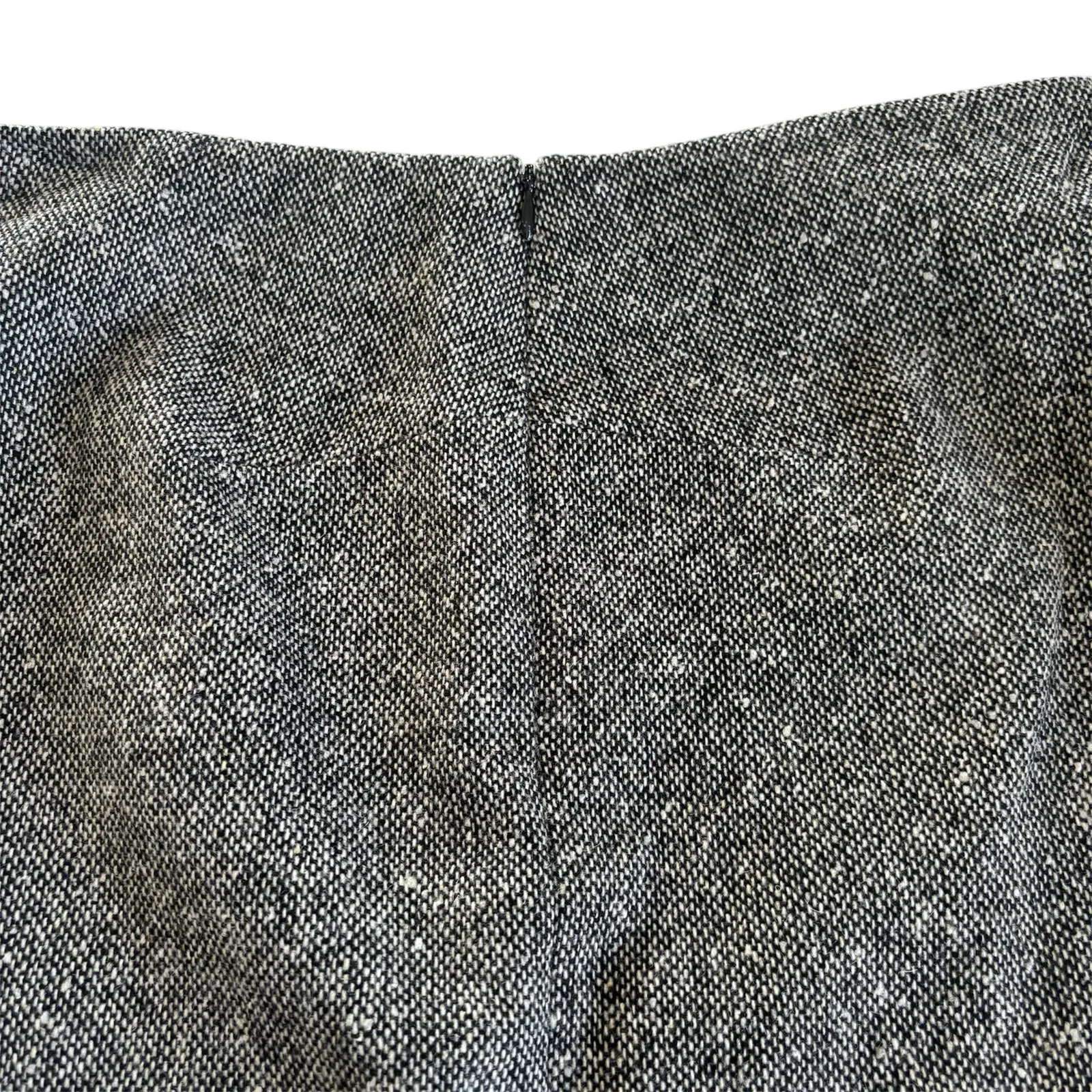 BCBGMAXAZRIA Vintage 90's Chic Embellished Gray Wool Tweed Skirt Womens size 4 - Image 7
