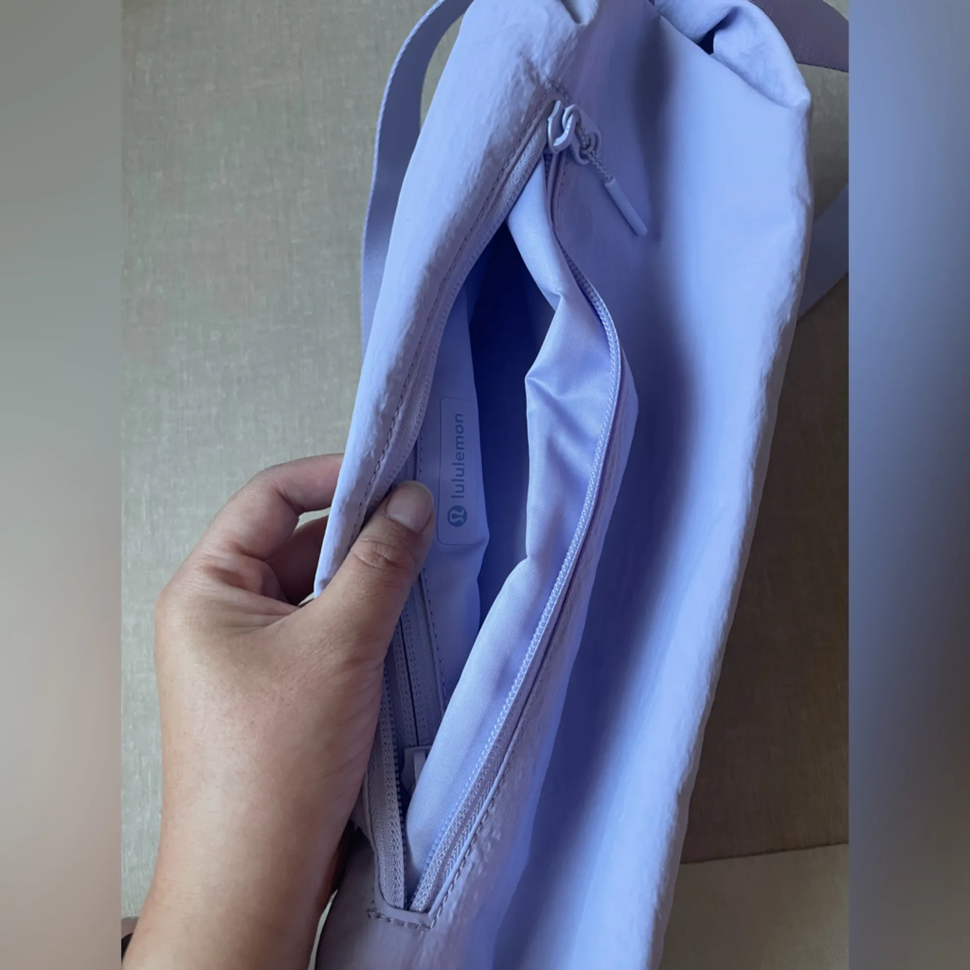 Lululemon Fast Track Bag 2.0 9L - Lavender Frost - Image 13