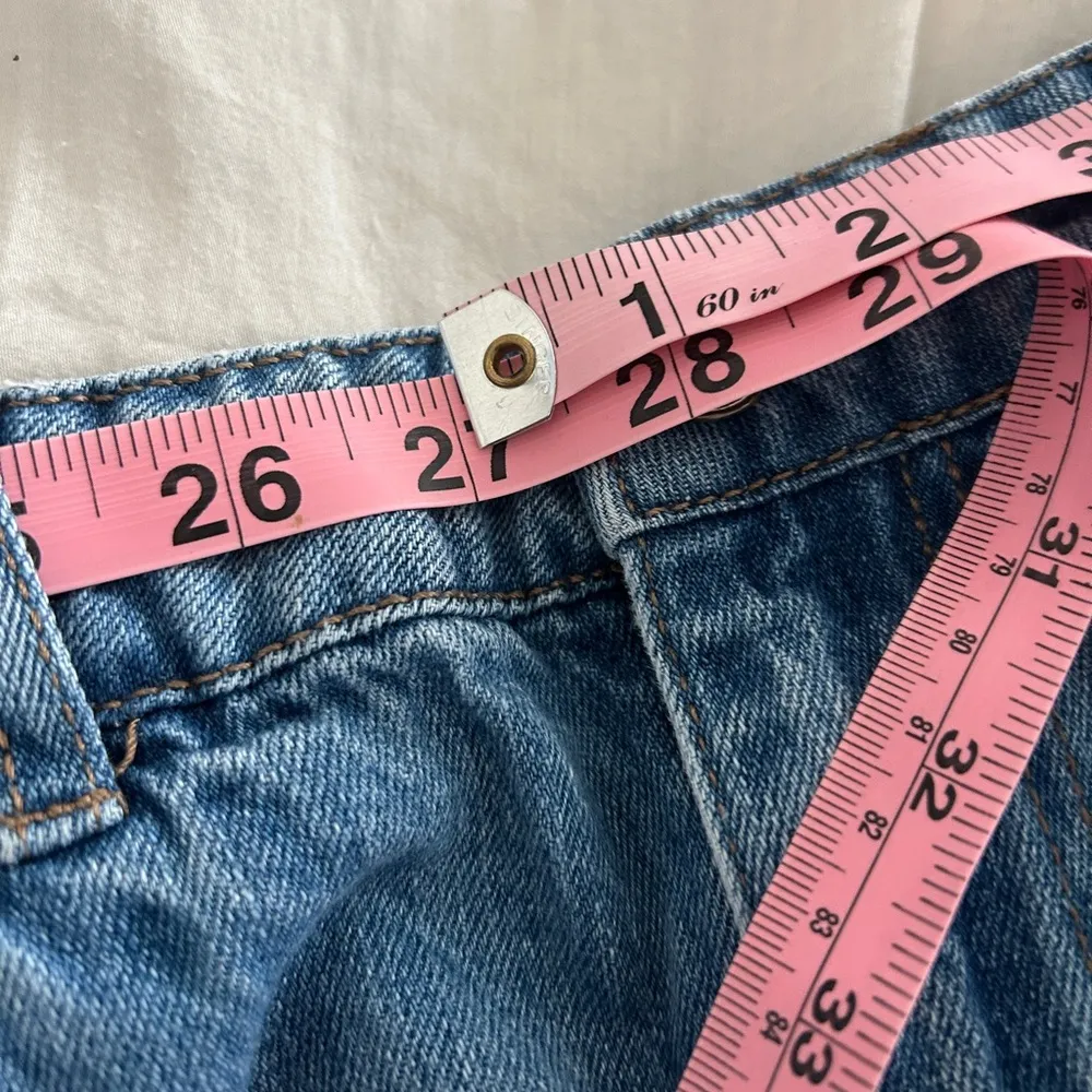 Medium wash distressed jeans - Image 8