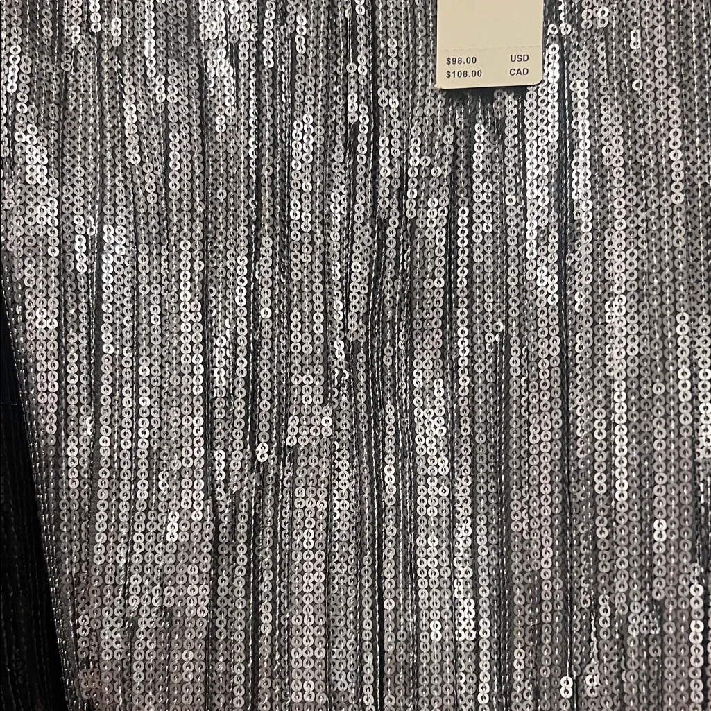 Anthropologie Metallic Silver Ruffle Cami size‎ 6 - Image 3