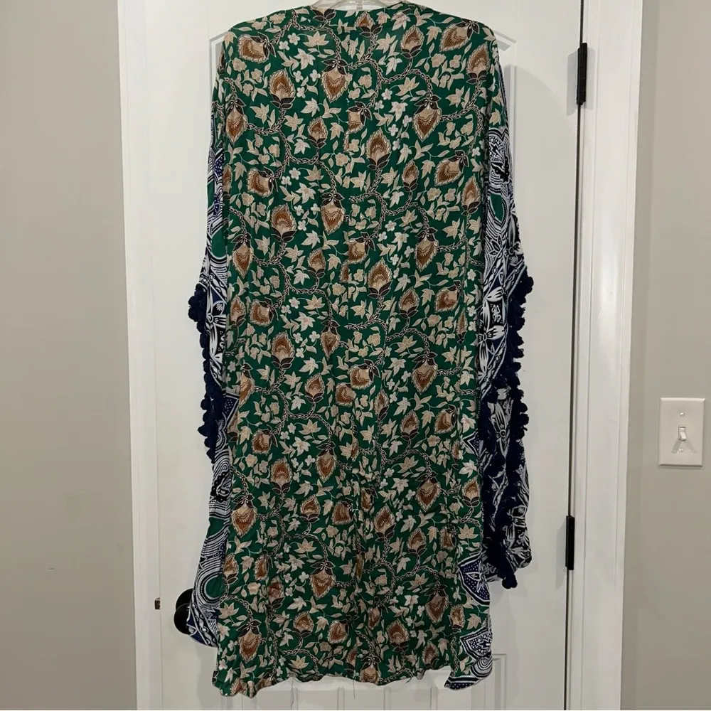 Green Floral Kimono with Paisley Accents Size M - Image 6