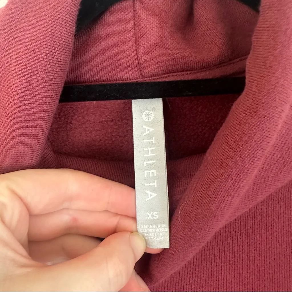 Athleta | 24/7 Funnel Neck Sweatshirt Burgundy Turtleneck Size XS - Image 4
