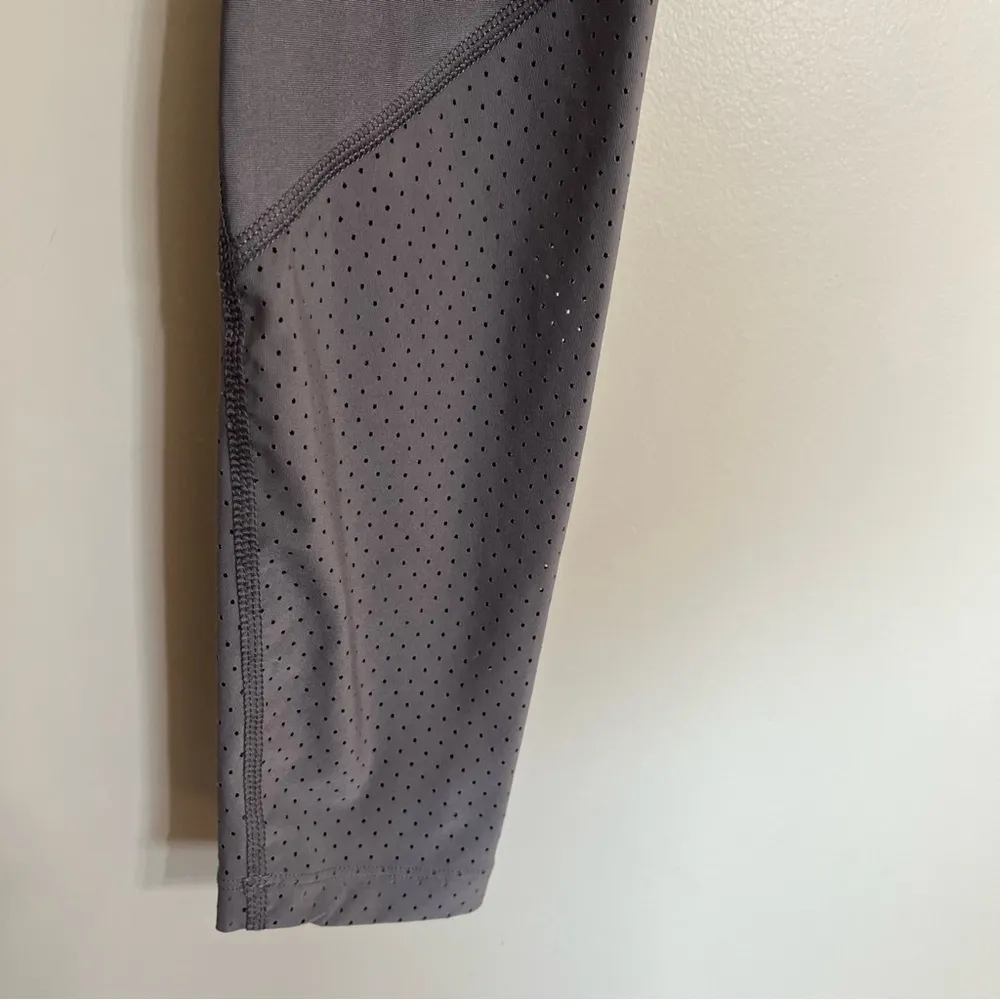 Women’s Nike Running‎ Dri-Fit Leggings Gray Size XS Athletic Athleisure - Image 2