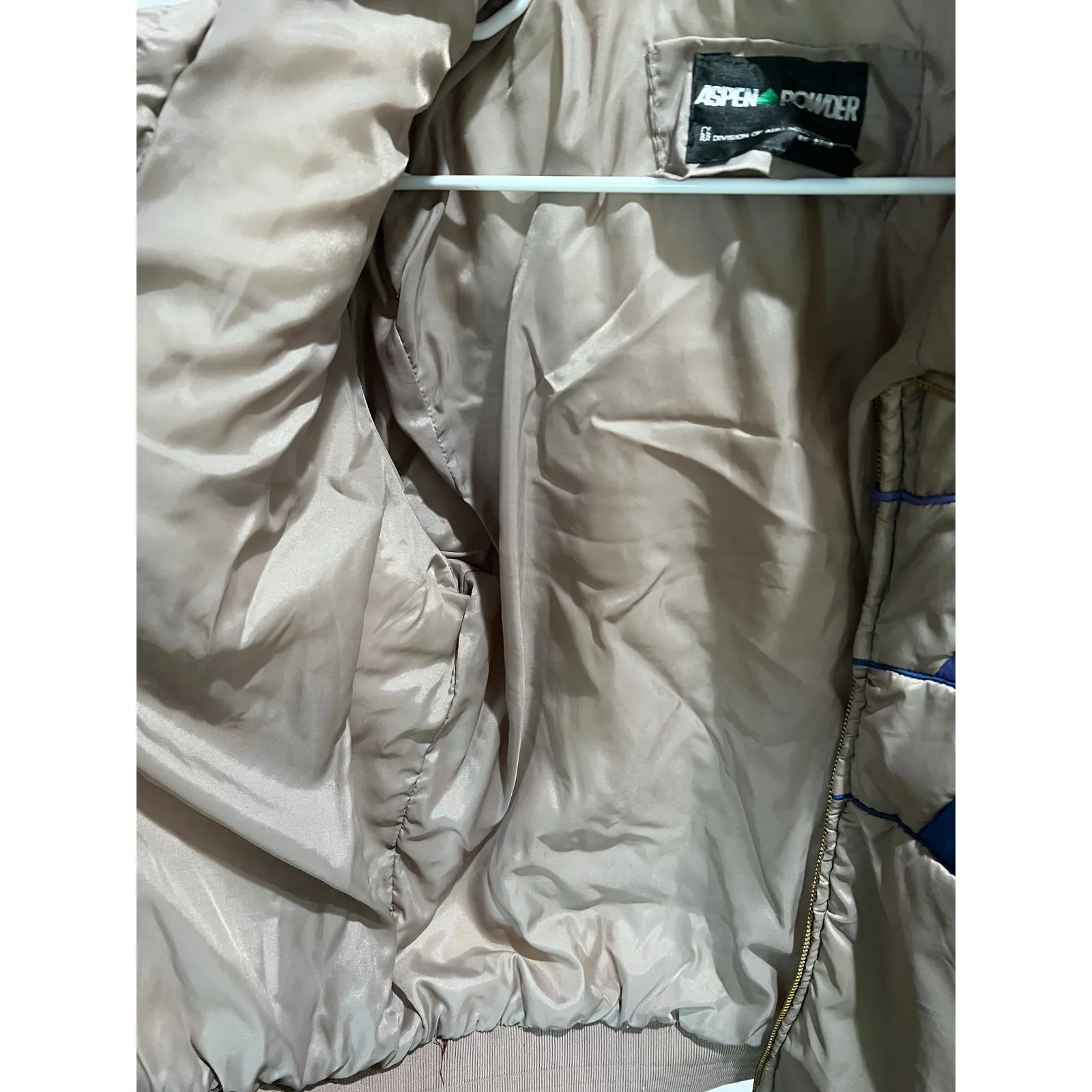 Vintage Aspen Powder Women’s Large Tan Blue 80s Ski Puffer Jacket Made in Taiwan - Image 7