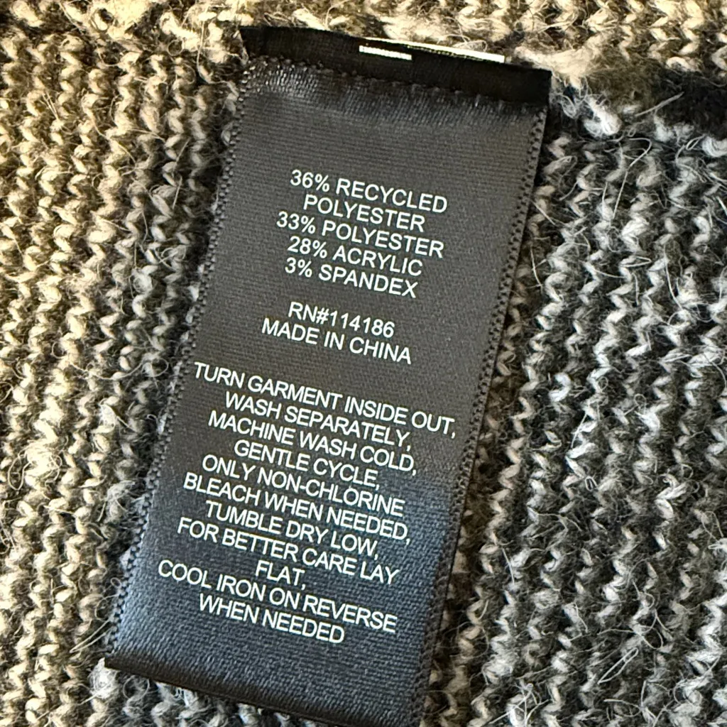 FRYE Aztec olive green Long Cardigan Sweater M - Image 3