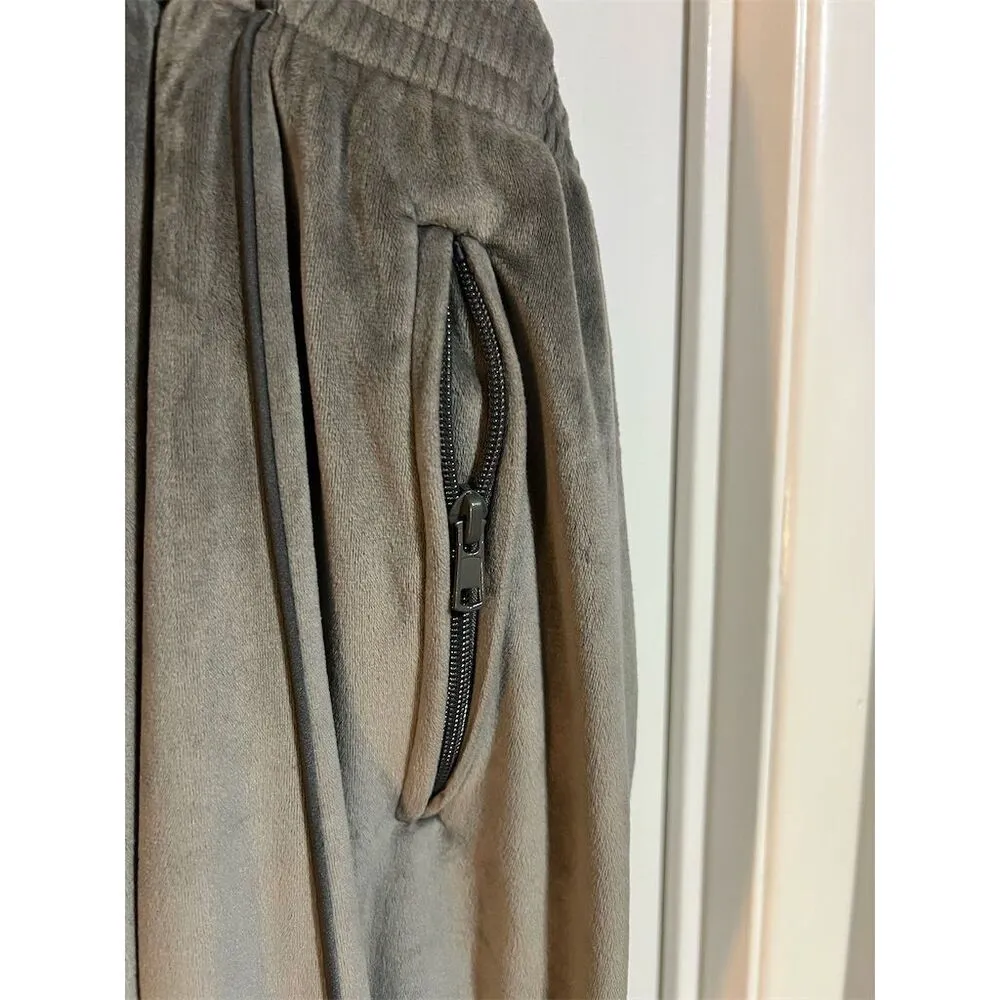 Skims Plus Size 3XL Gray Velour Jogger Pants with Drawstring & Zip Pockets - Image 3