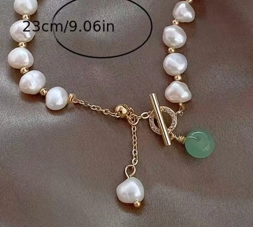 Baroque Style Faux Pearl Bracelet - Image 3