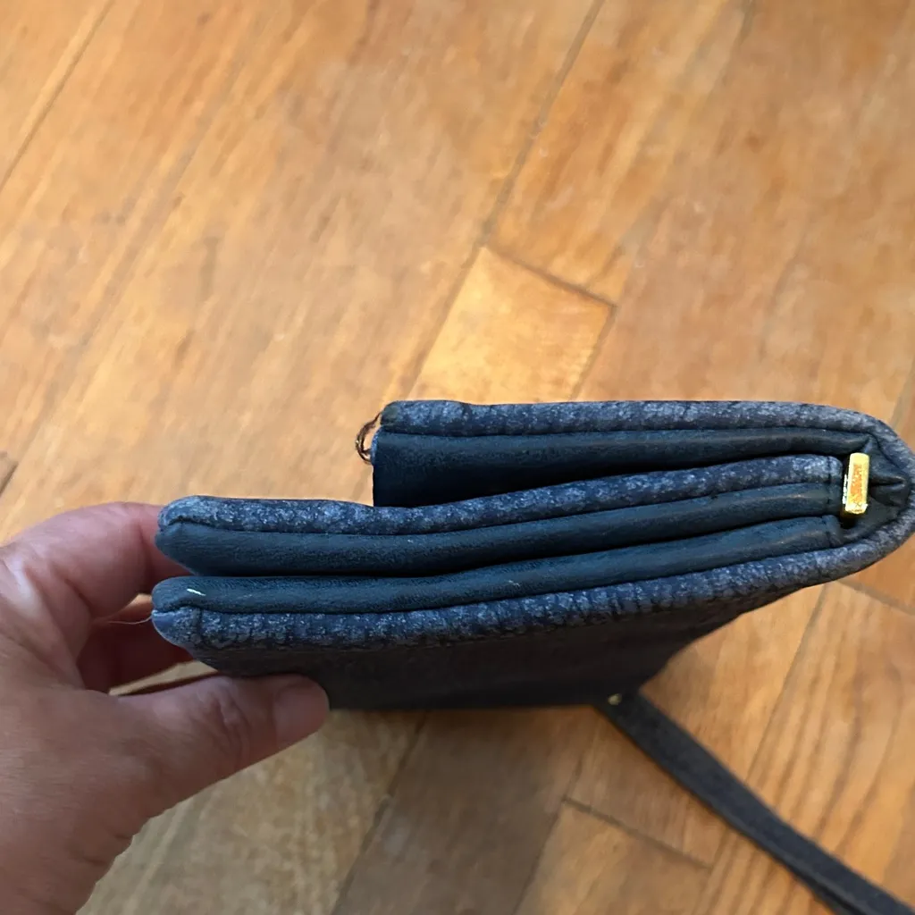 Adrienne Vittadini Textured‎ Blue Wristlet Fold Over - Image 4