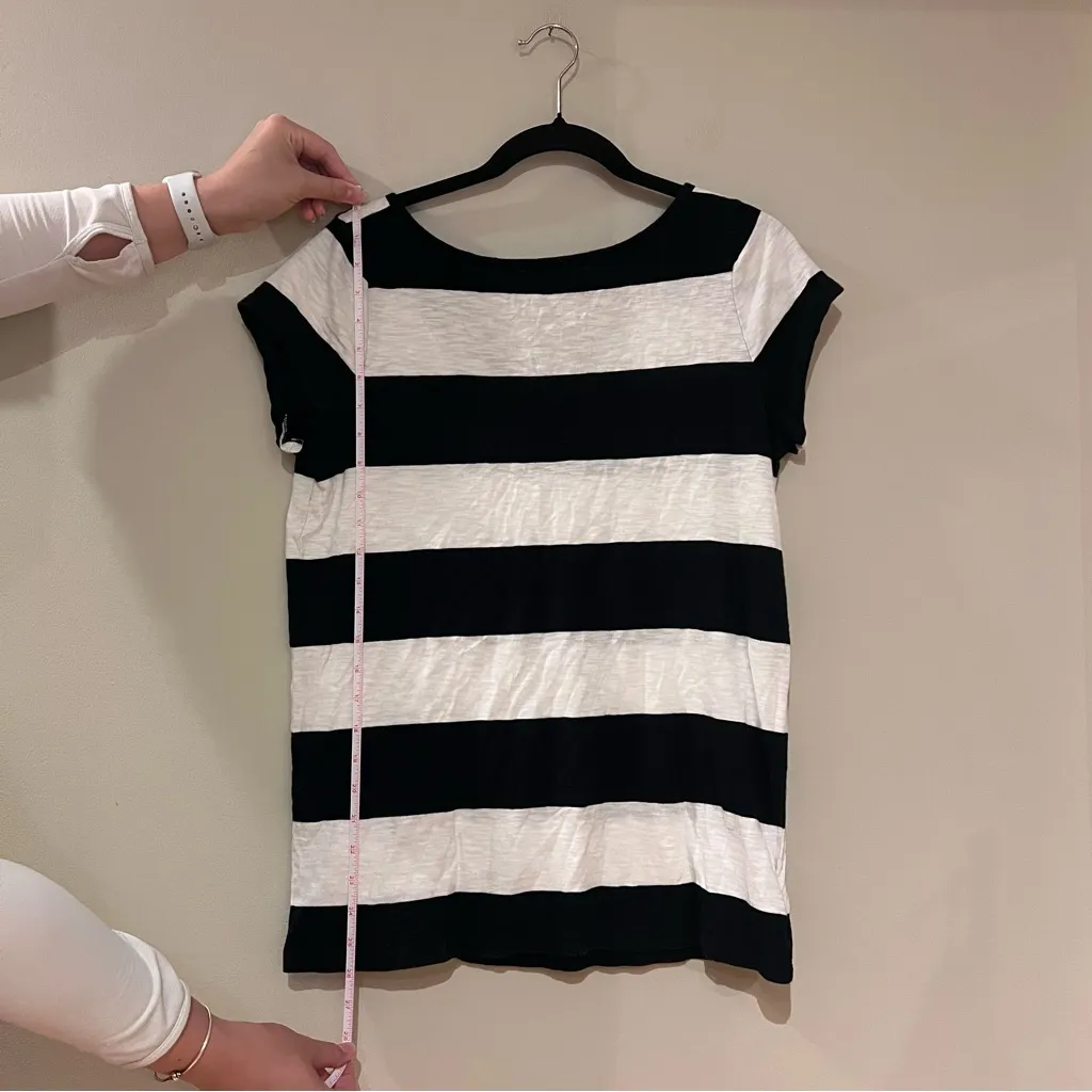 GAP Perfect Crew-Neck Tee - Image 5