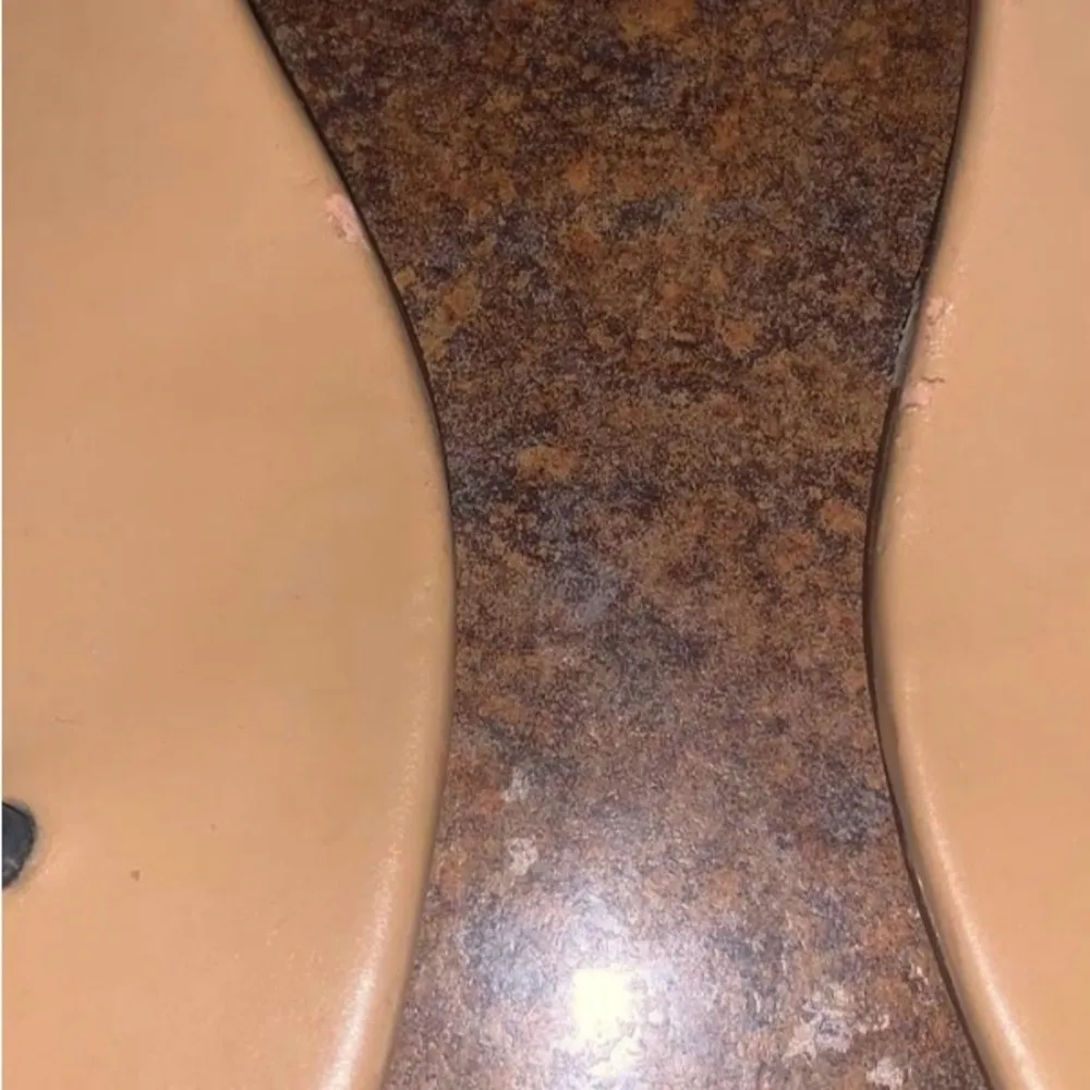 Michael Kors London Thong Sandal - Image 6