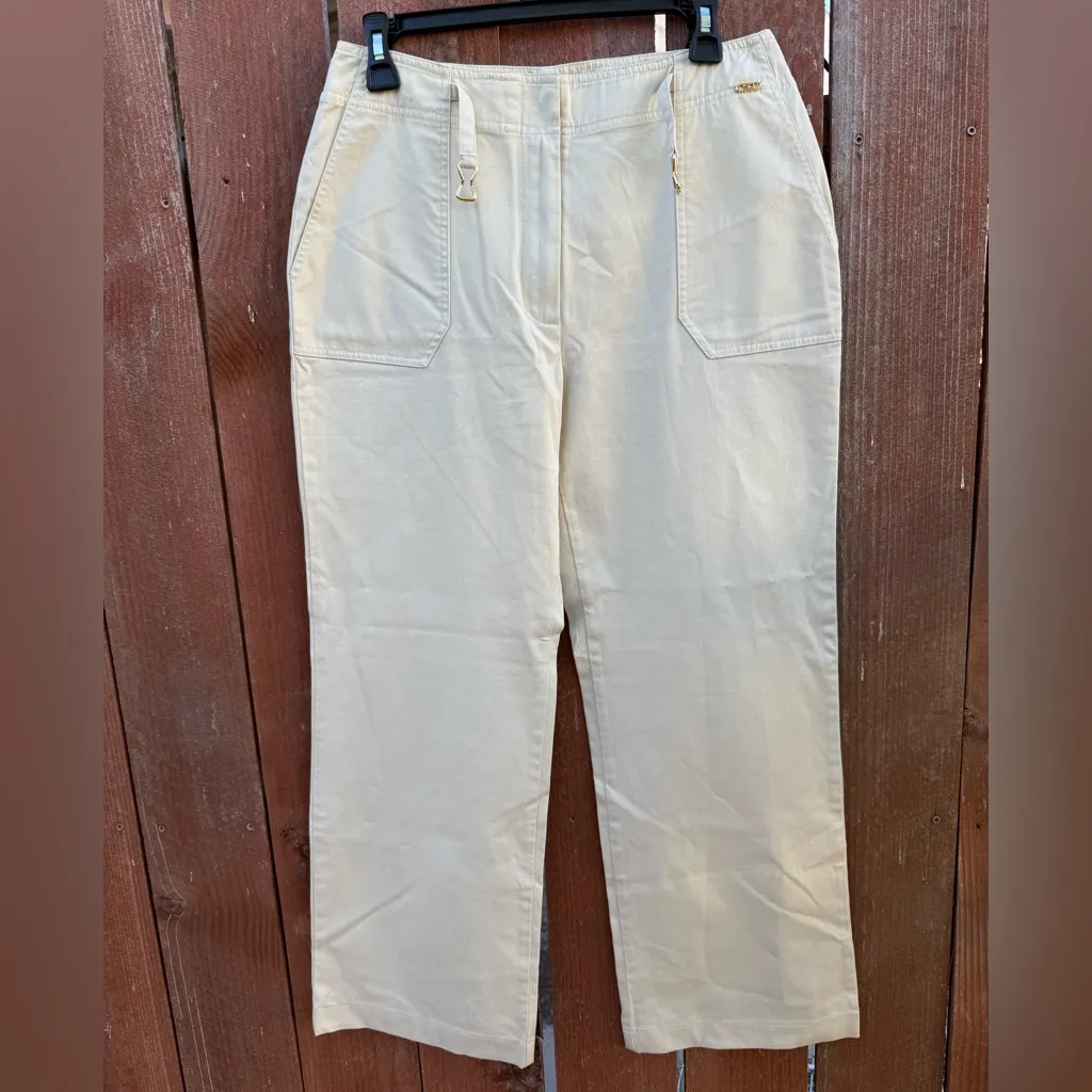St. John Sport Cream Wide Leg with Gold Hardware Classic Pants Women’s Size 6 - Image 3