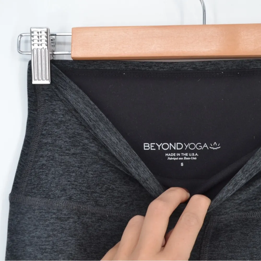 Beyond Yoga  Spacedye Vitalize Full Length Legging in Black Charcoal Women's S - Image 4