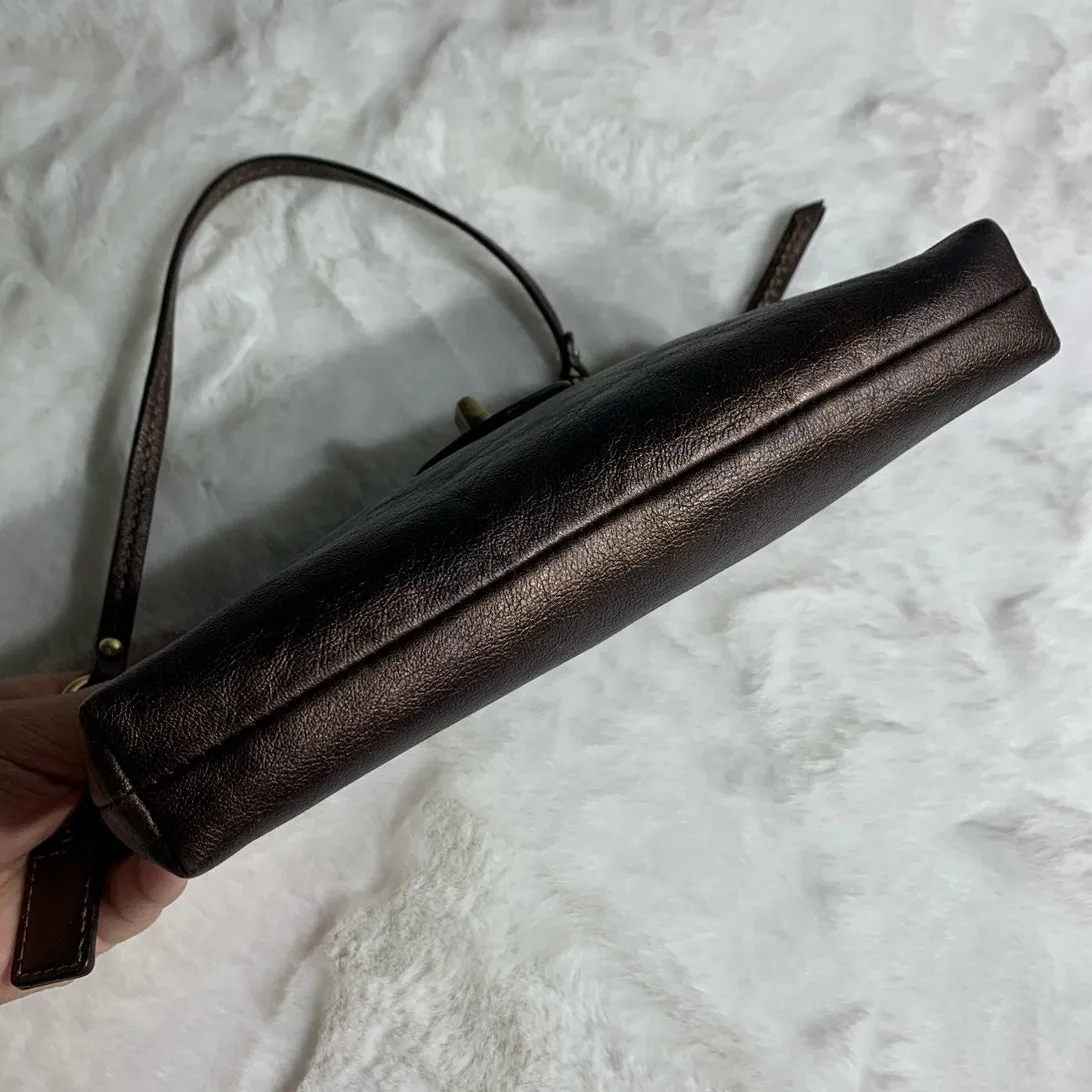 y2k COACH Bronze Turnlock Wristlet - Image 6