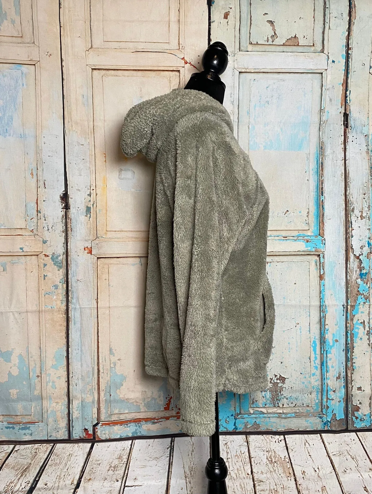 PINK Victoria's Secret Women’s Cozy Pullover Sherpa Gray Size Small - Image 2