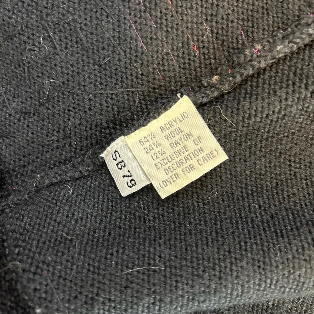 Vintage Black and Red Floral Embroidered Cardigan beaded size large? - Image 5