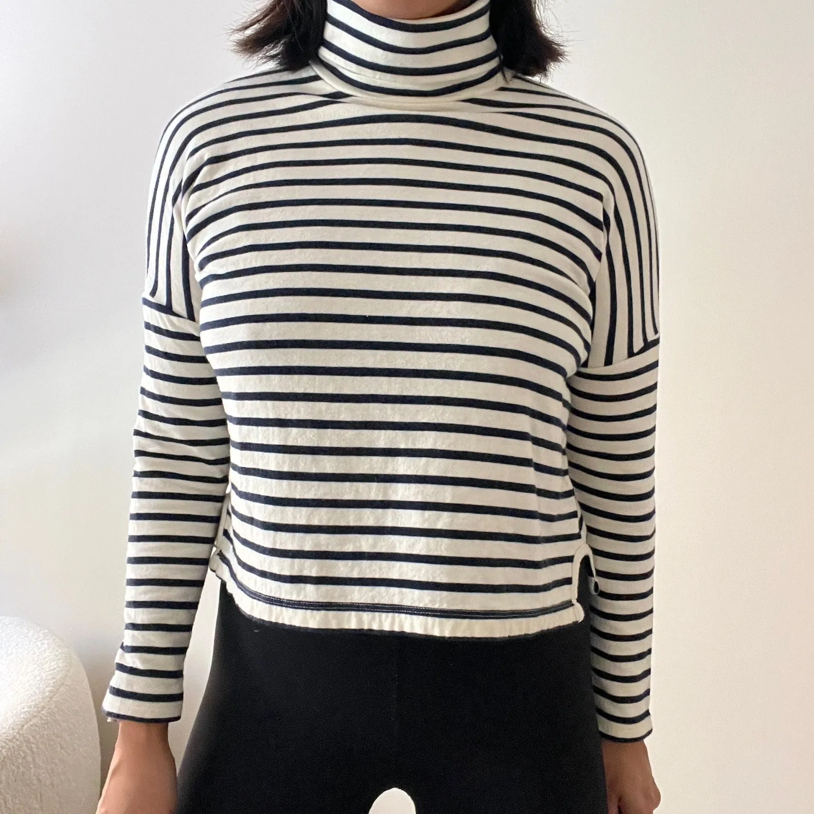 Madewell Striped White & Navy Blue Cropped Turtleneck Sweater Size XS - Image 7