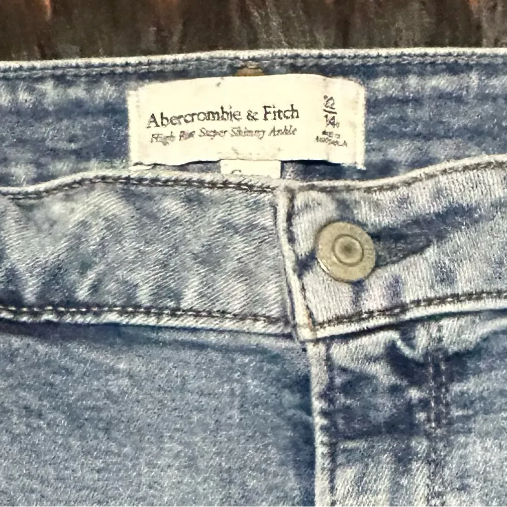 Abercrombie & Fitch Distressed High Rise Super Skinny Ankle Jeans Size 32/14R - Image 5
