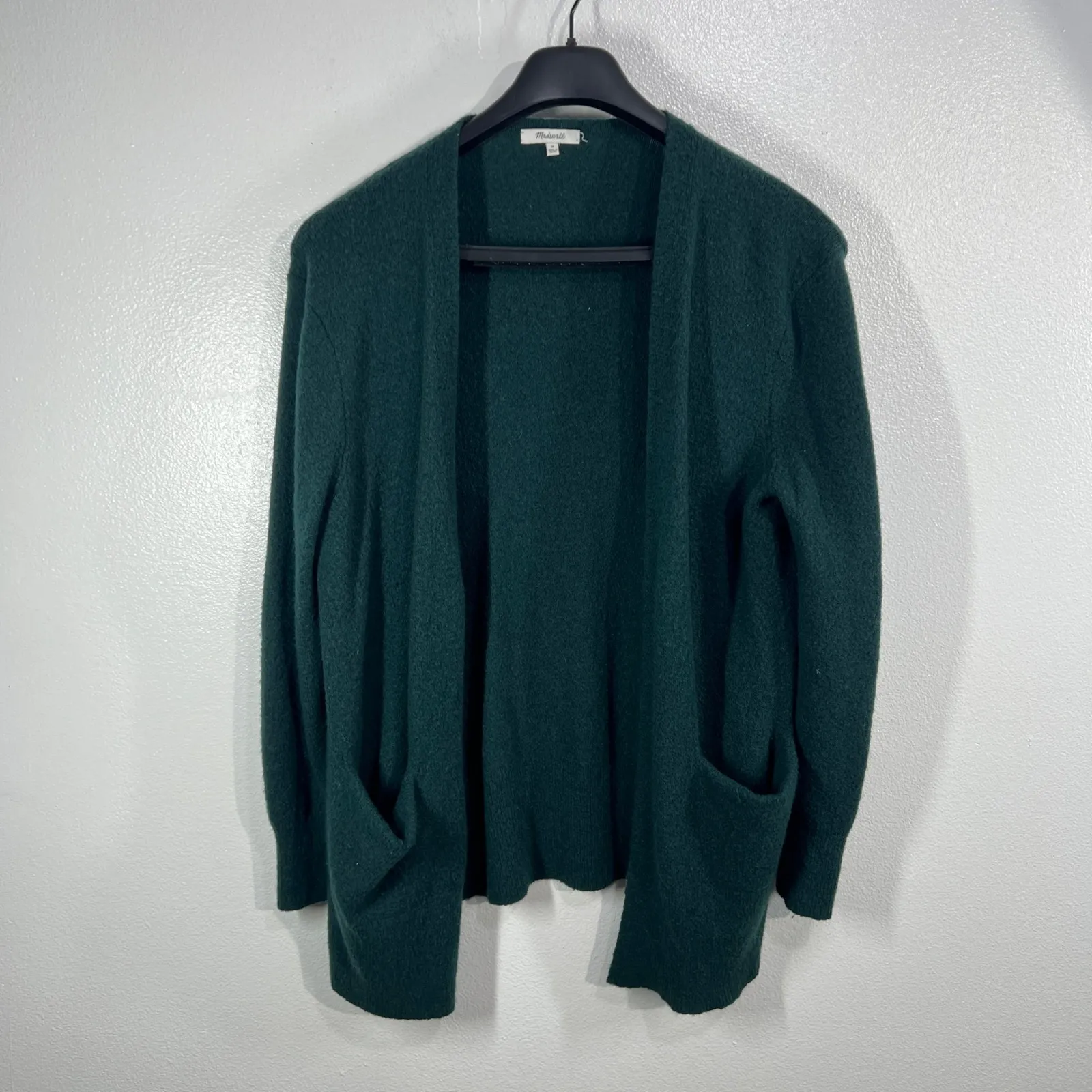Madewell Kent Cardigan Sweater in Coziest Yarn Forest Green Medium Casual - Image 2