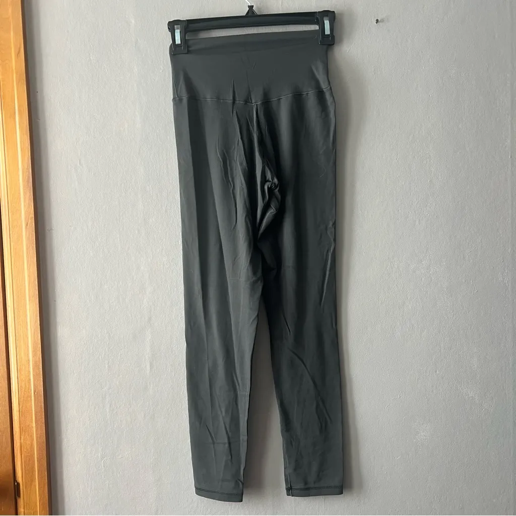 Aerie Offline Grey Crossover Leggings Size Medium - Image 3