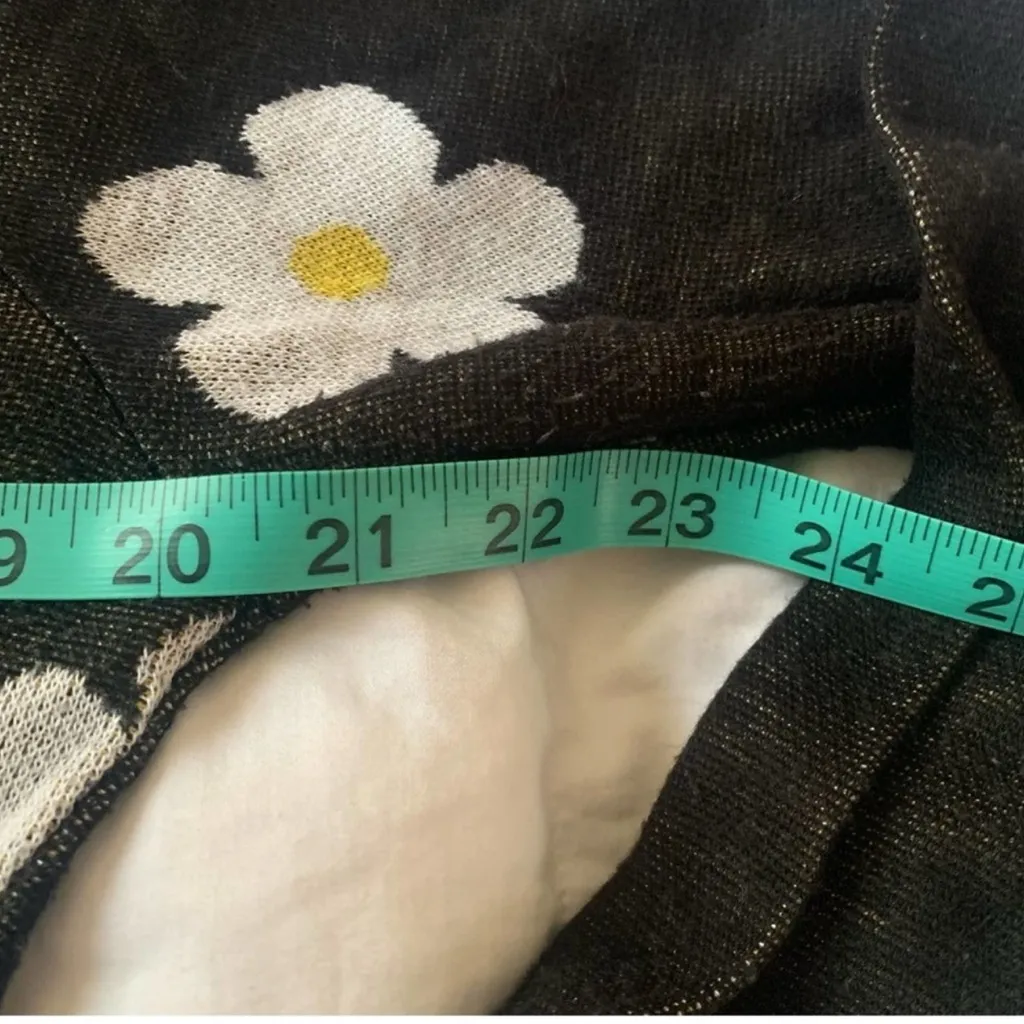 Vintage Sweater | y2k 90s Daisy sweater | Hippy Cottagecore | Indie Black Size L - Image 6