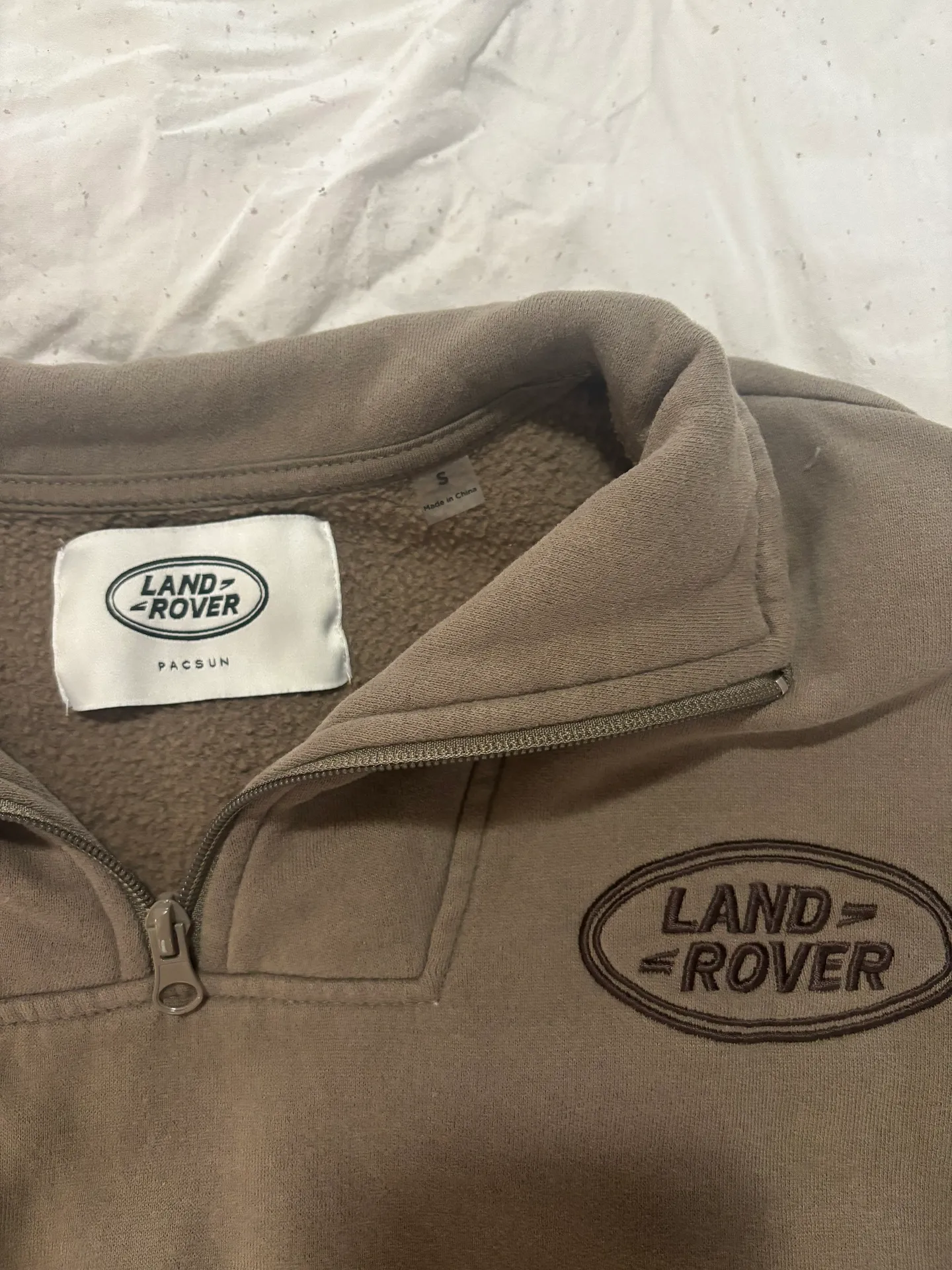 Land Rover Crewneck - Image 3