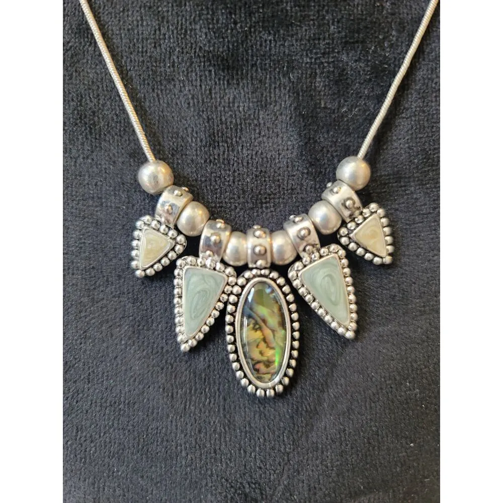 Womens Boho Pendant Necklace Silver Tone Green Stone Tribal Style Beaded Design - Image 3