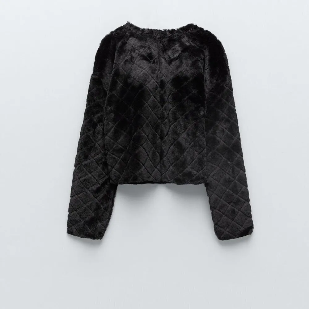 Zara Sweater M Faux Fur Quilted Cropped Pullover Black Long Sleeve Boxy Fuzzy - Image 5