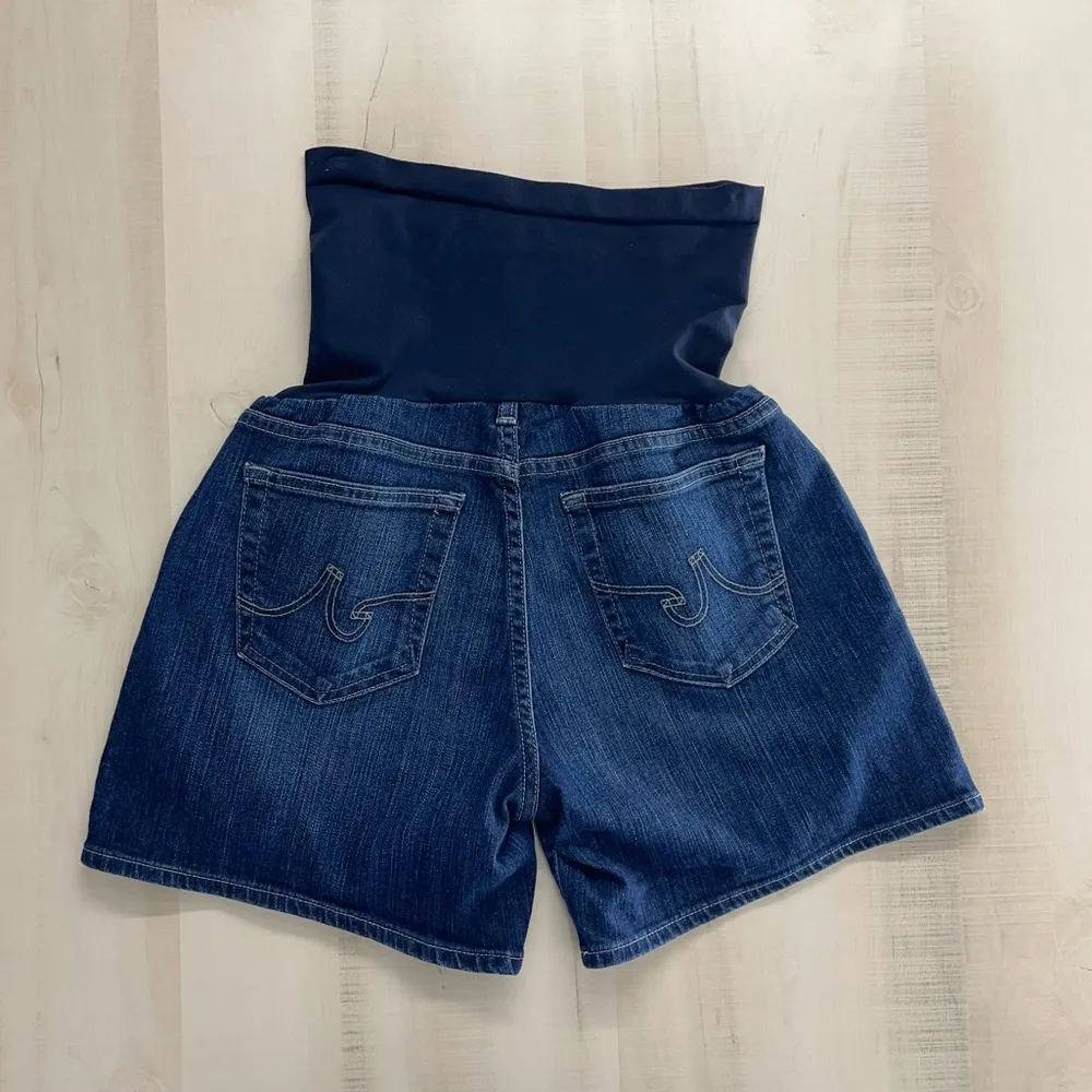 AG maternity denim jean shorts 30 medium blue belly band - Image 3